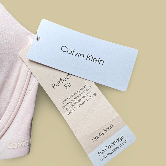 Calvin Klein F3837 Perfect Fit Full Coverage T-Shirt Bra 38C Pink Lightly Lined - Picture 3 of 10